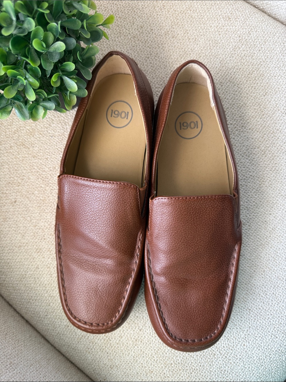 1901 Men’s Chestnut Brown Leather Slip-On Loafers